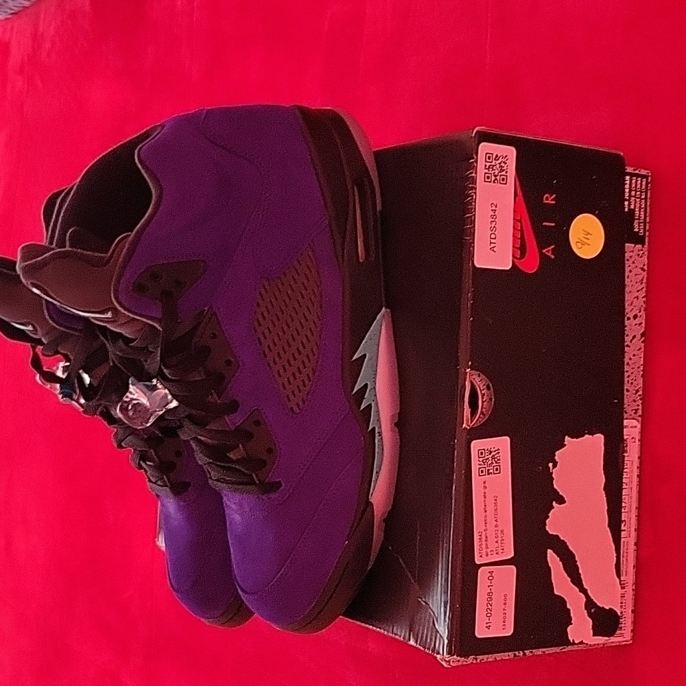 Men's Jordan Retro 5's